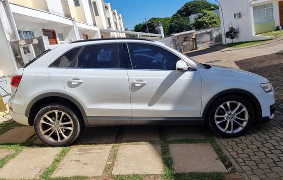 AUDI Q3 2.0 TFSI AMBIENTE QUATTRO 4P GASOLINA S TRONIC